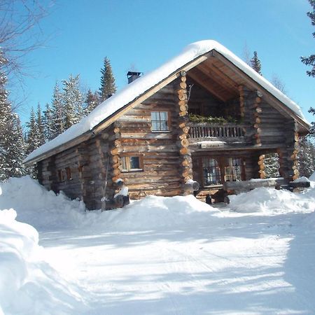 Yllaeshilla Cottage Akaslompolo Bilik gambar