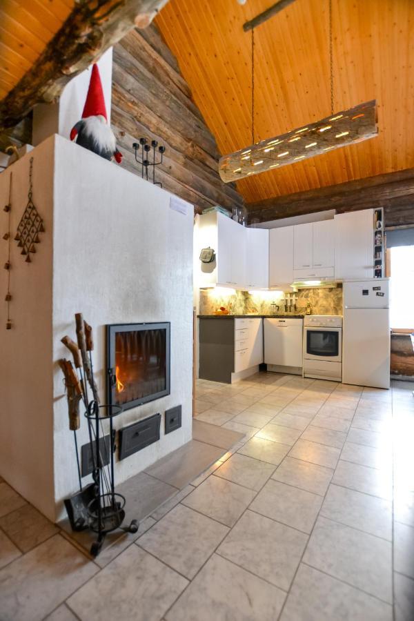 Yllaeshilla Cottage Akaslompolo Luaran gambar