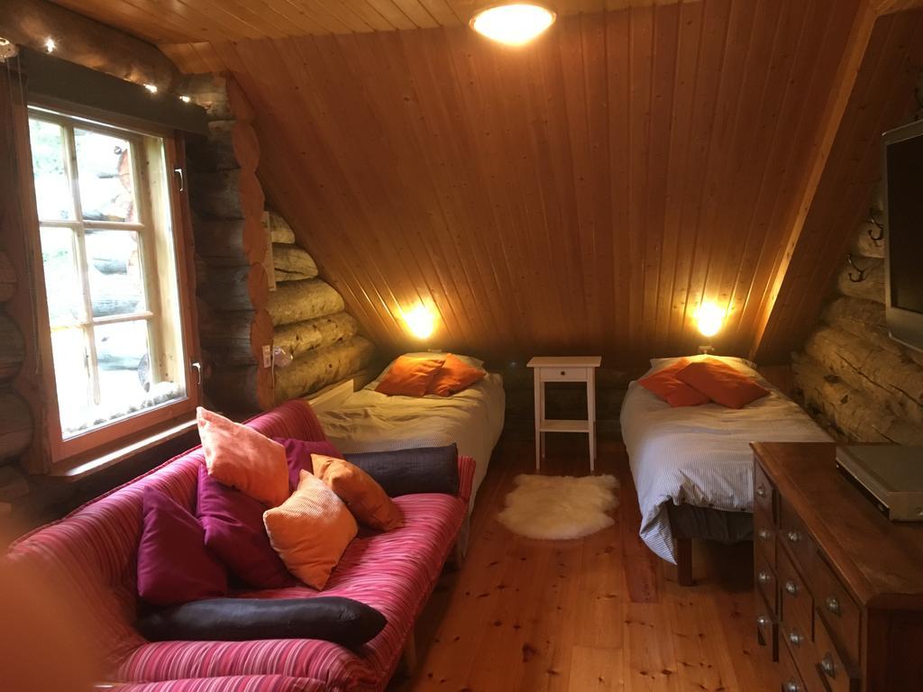 Yllaeshilla Cottage Akaslompolo Luaran gambar
